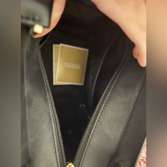 Brand new Michael kors bag. - Picture 2 of 5